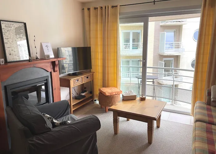 Stylish With A Swimming Pool By The Sea T129 Lägenhet Oostende